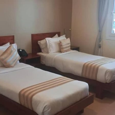Venus Premier Hotel Аруша Екстериор снимка