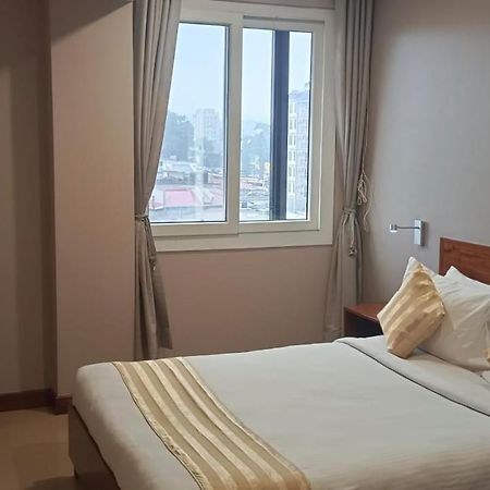 Venus Premier Hotel Аруша Екстериор снимка