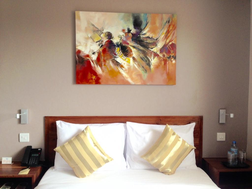 Venus Premier Hotel Аруша Екстериор снимка