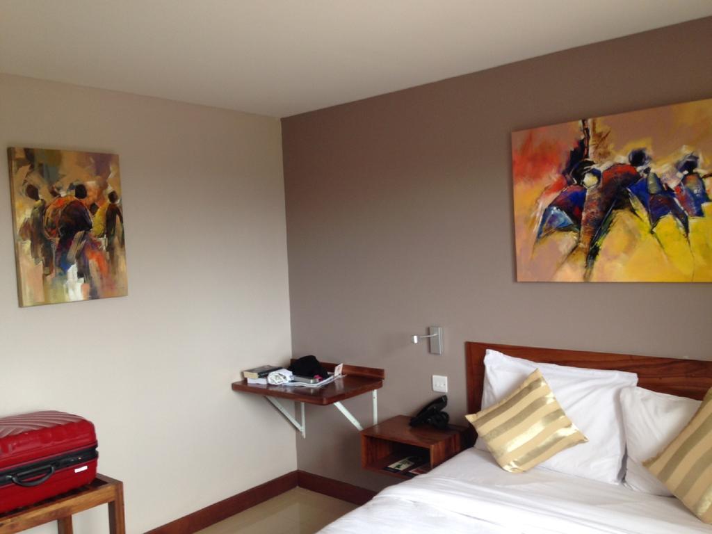 Venus Premier Hotel Аруша Екстериор снимка