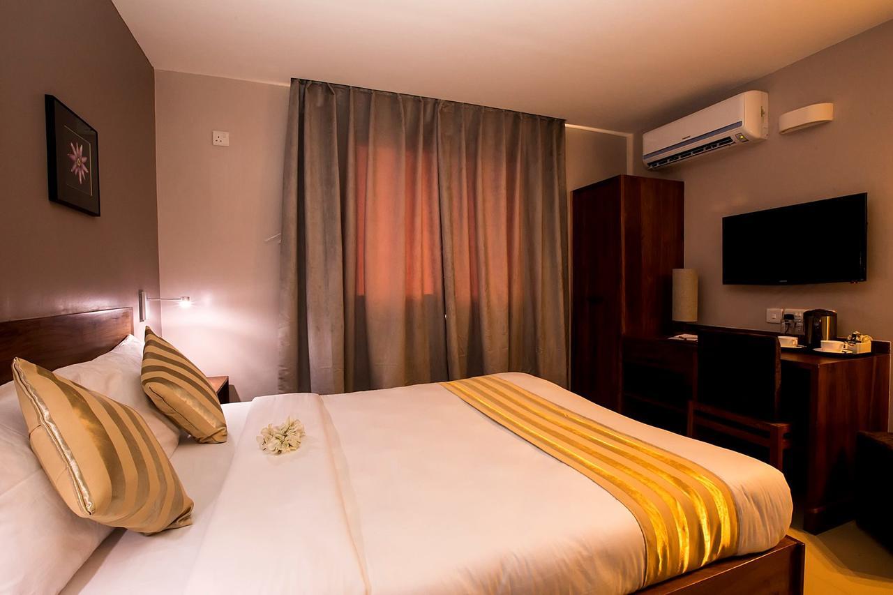 Venus Premier Hotel Аруша Екстериор снимка
